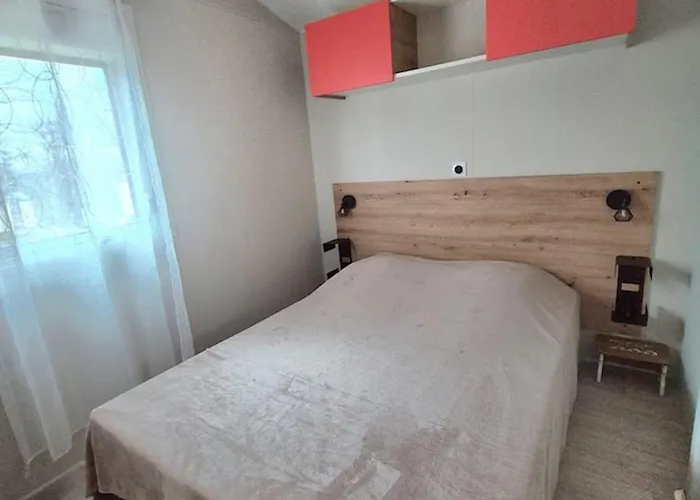 Holiday home Les 4 Pins D - Confort 6 Pers Piscine *